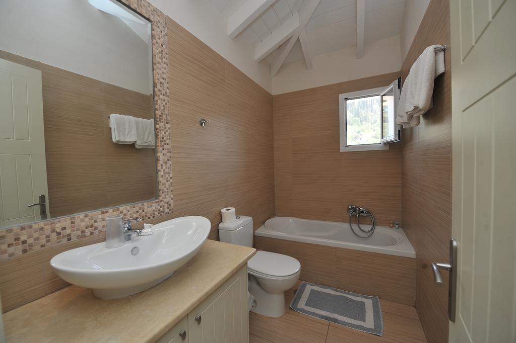 Hotel Áyios Nikítas Екстериор снимка