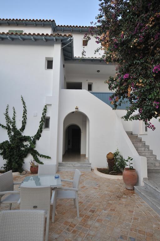 Hotel Áyios Nikítas Екстериор снимка